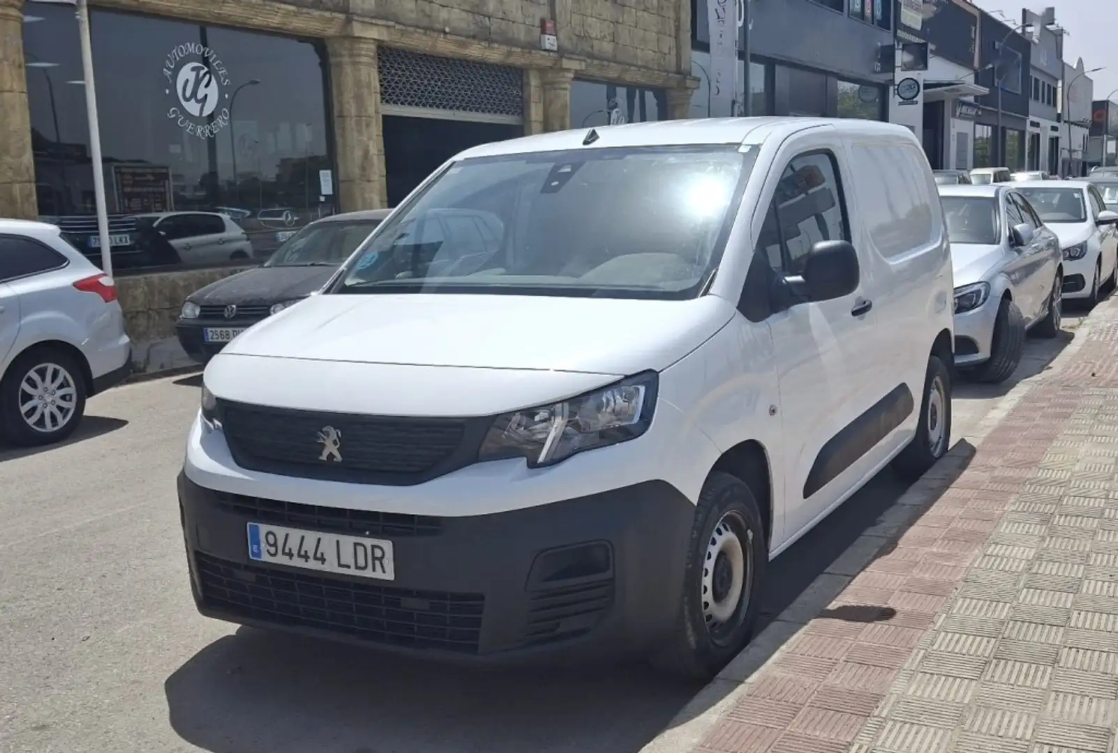 Peugeot Partner 1.5BlueHDI Pro Standard 600kg 75 Blanco - 1