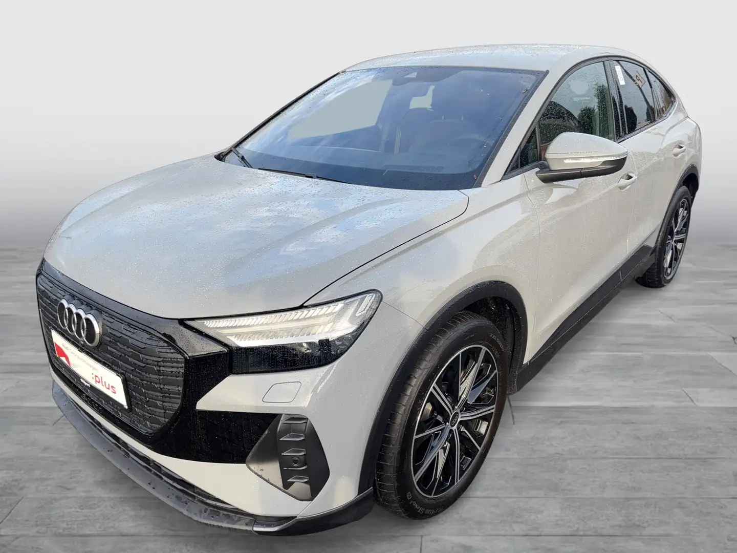 Audi Q4 e-tron Sportback 45 advanced BLACKPAK AHK 20Z Grau - 2