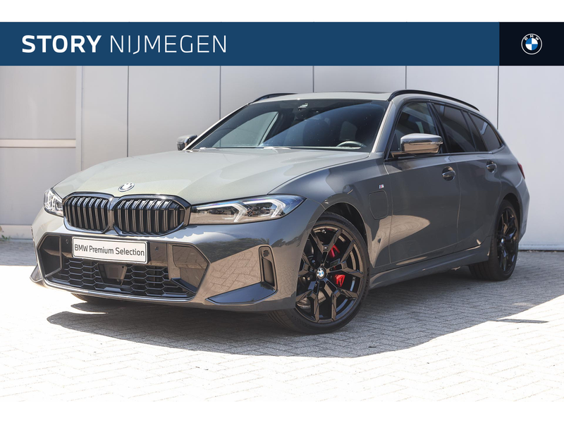 BMW 330 3 Serie Touring 330e M Sport Automaat / Panoramada