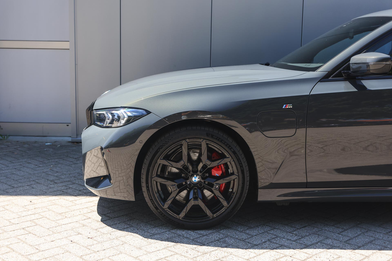 BMW 330 3 Serie Touring 330e M Sport Automaat / Panoramada — photo 5