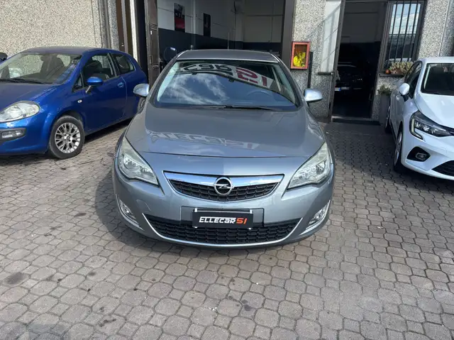 Opel Astra 5p 1.4 Elective 100cv