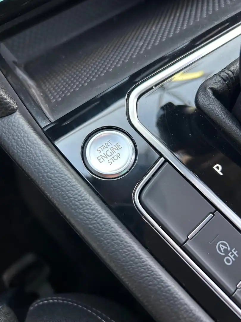 Volkswagen Passat 1.6 tdi Highline 110cv auto - 2