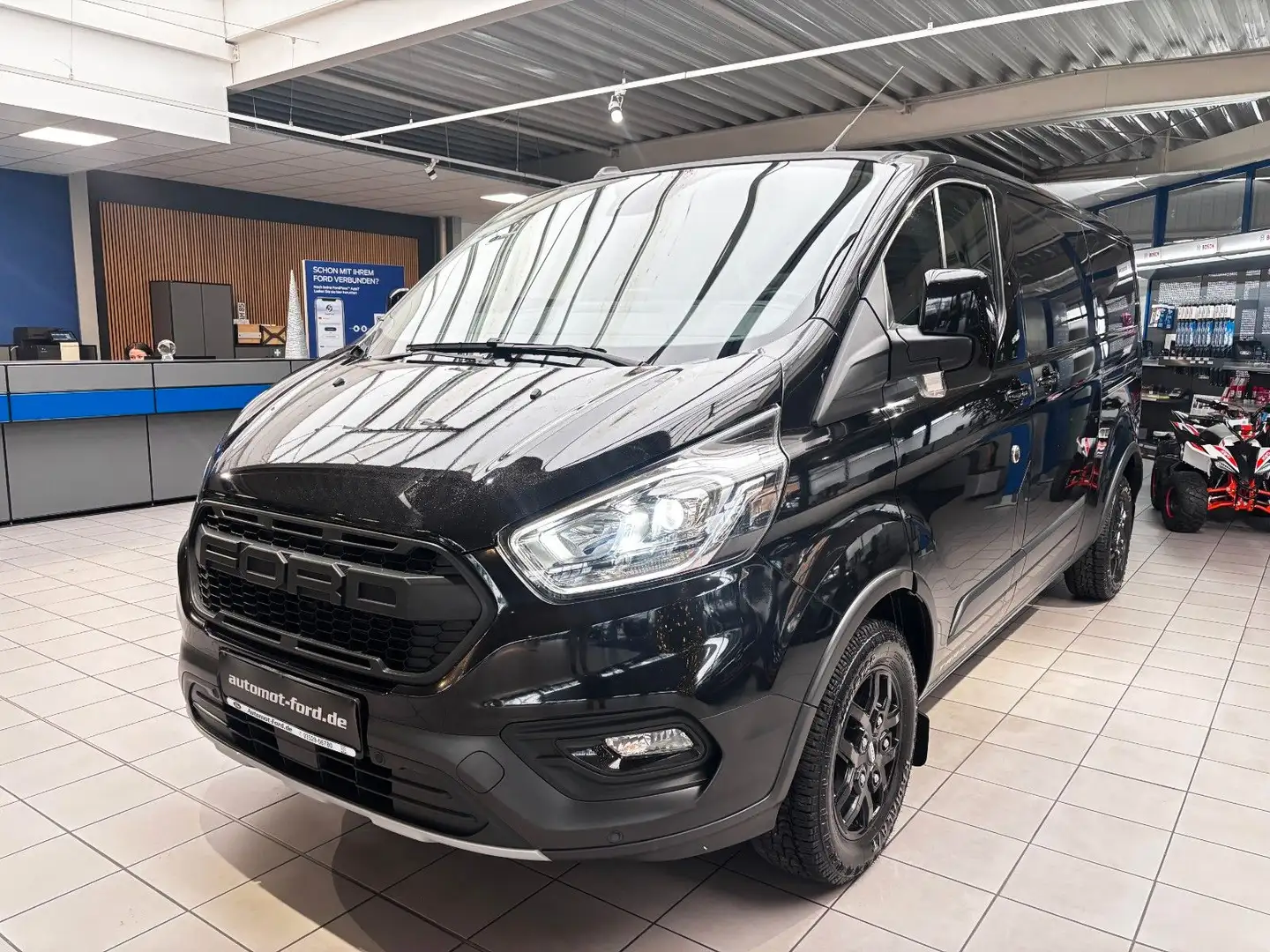 Ford Transit Custom Kasten 300 L2 Trail*AHK*Klima*LMR Schwarz - 1
