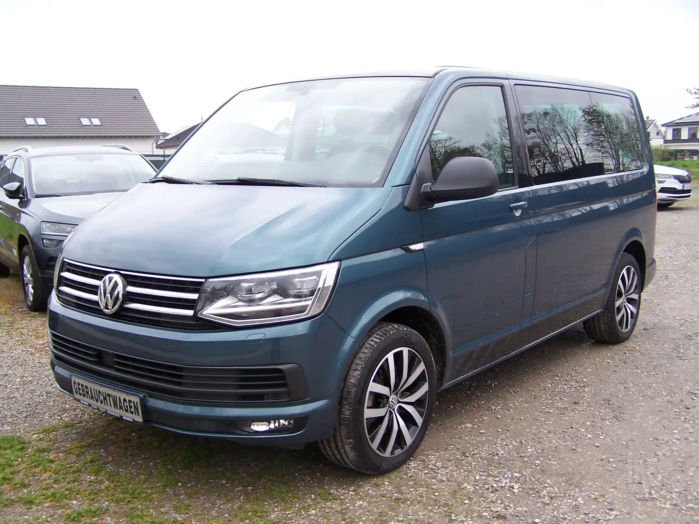 Volkswagen T6 Multivan Multivan Edition 2.0 TDI DSG Vert - 1