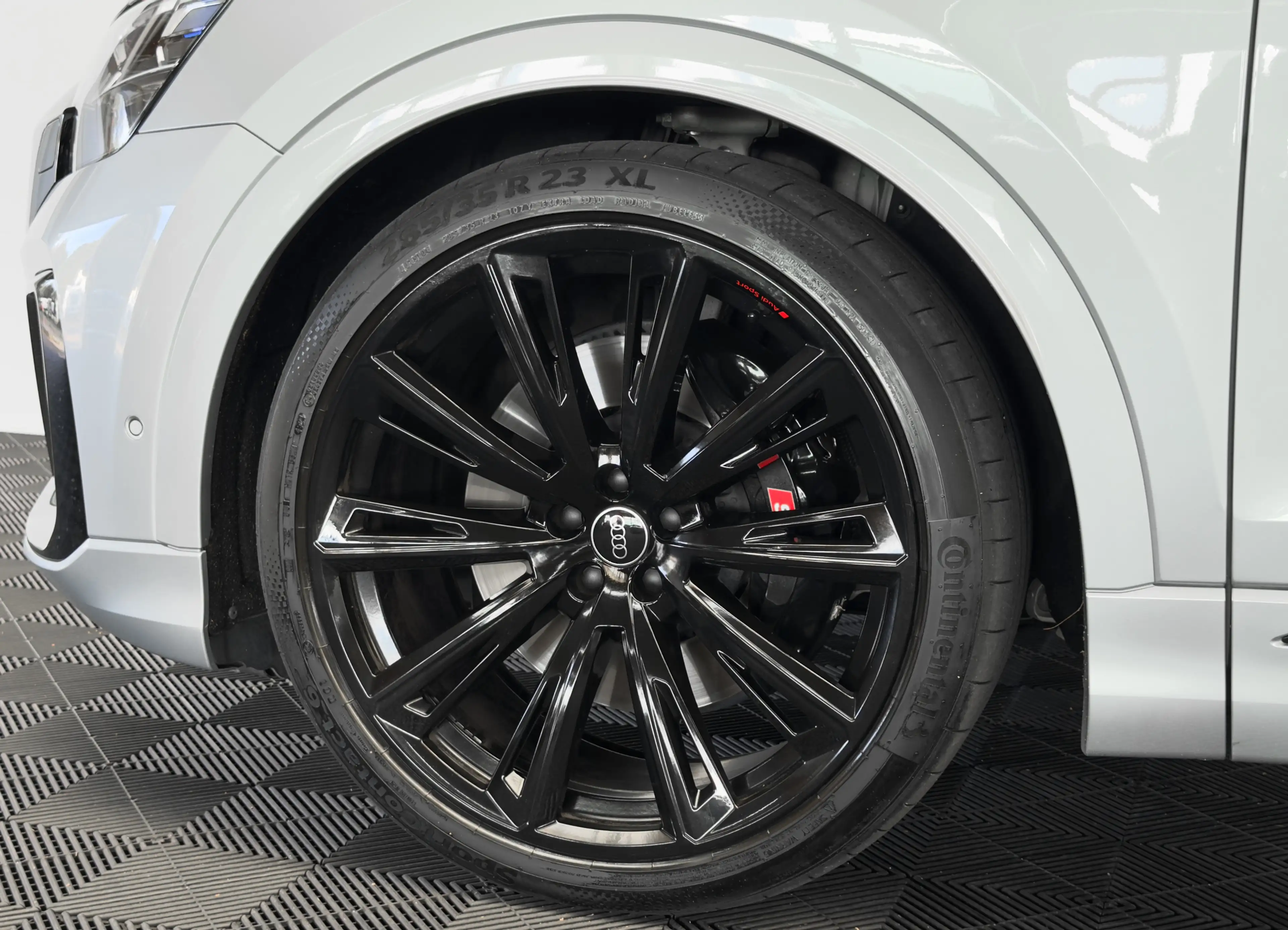 Audi SQ8 *Matrix*Pano*Luft*Soft*B&O*Raute*HUD*AHK*23* — photo 2