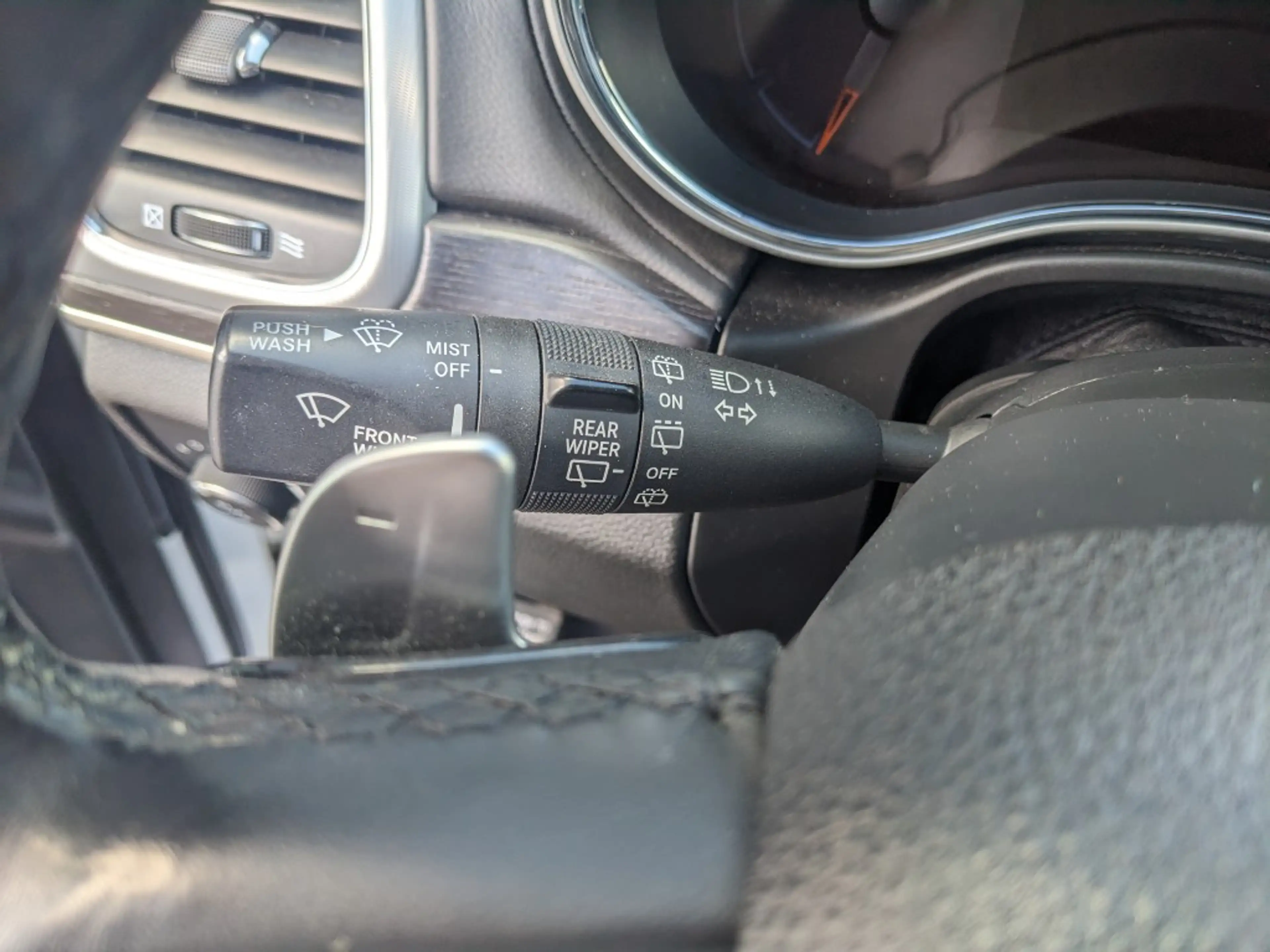 Jeep Grand Cherokee 3.0l CRD Summit AWD AHK Leder Luftfederung — photo 15