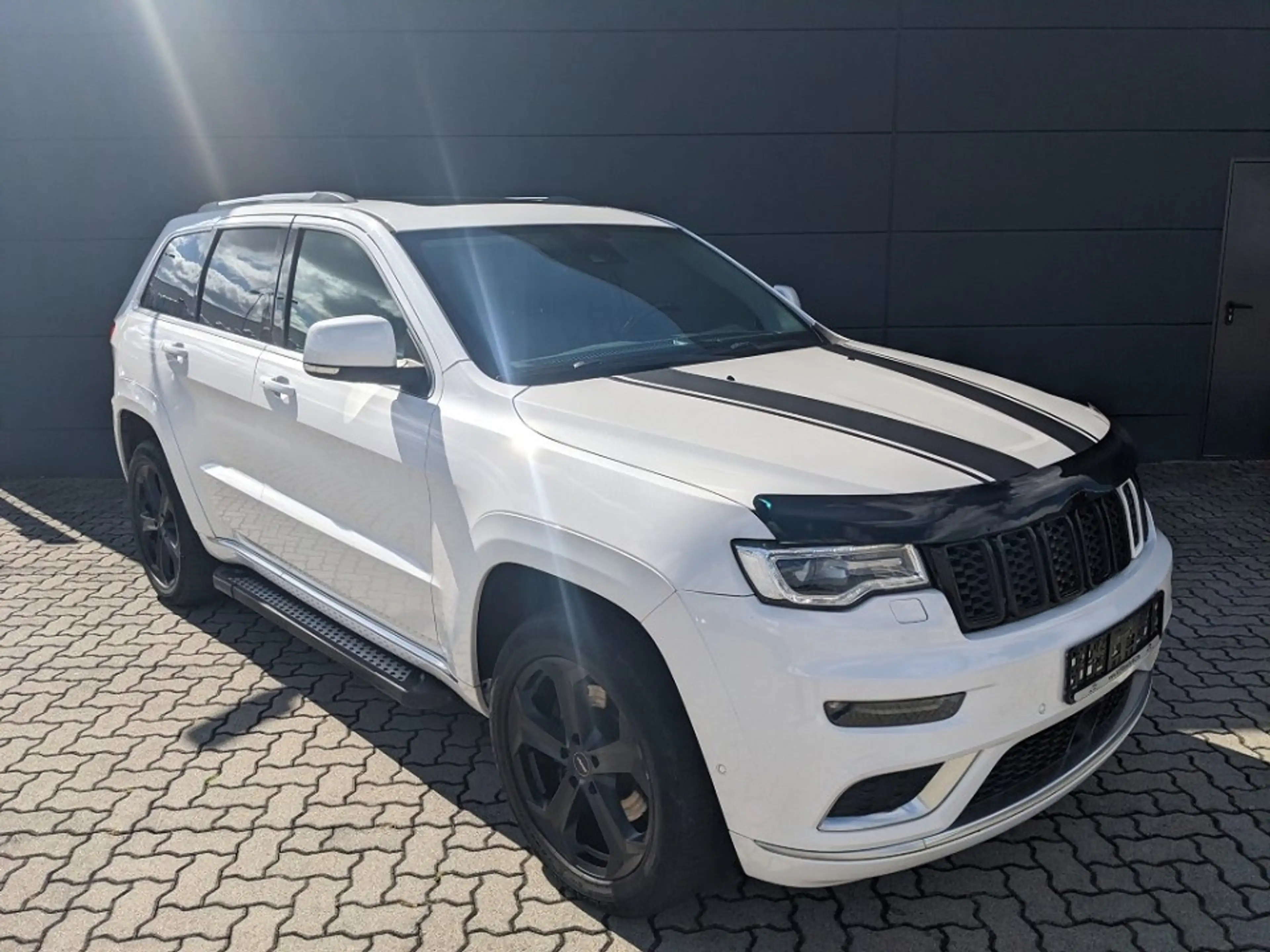 Jeep Grand Cherokee 3.0l CRD Summit AWD AHK Leder Luftfederung — photo 7