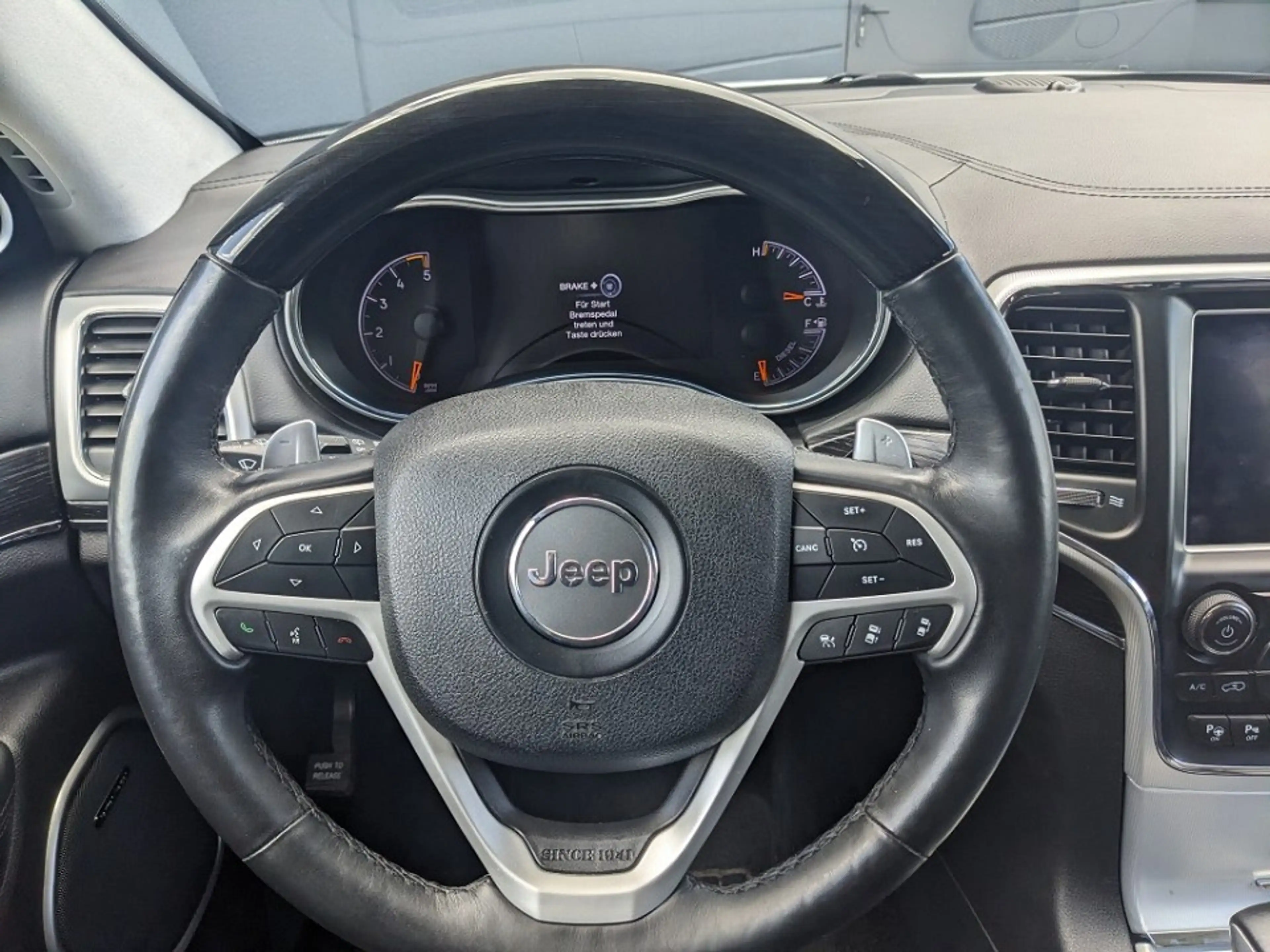 Jeep Grand Cherokee 3.0l CRD Summit AWD AHK Leder Luftfederung — photo 12