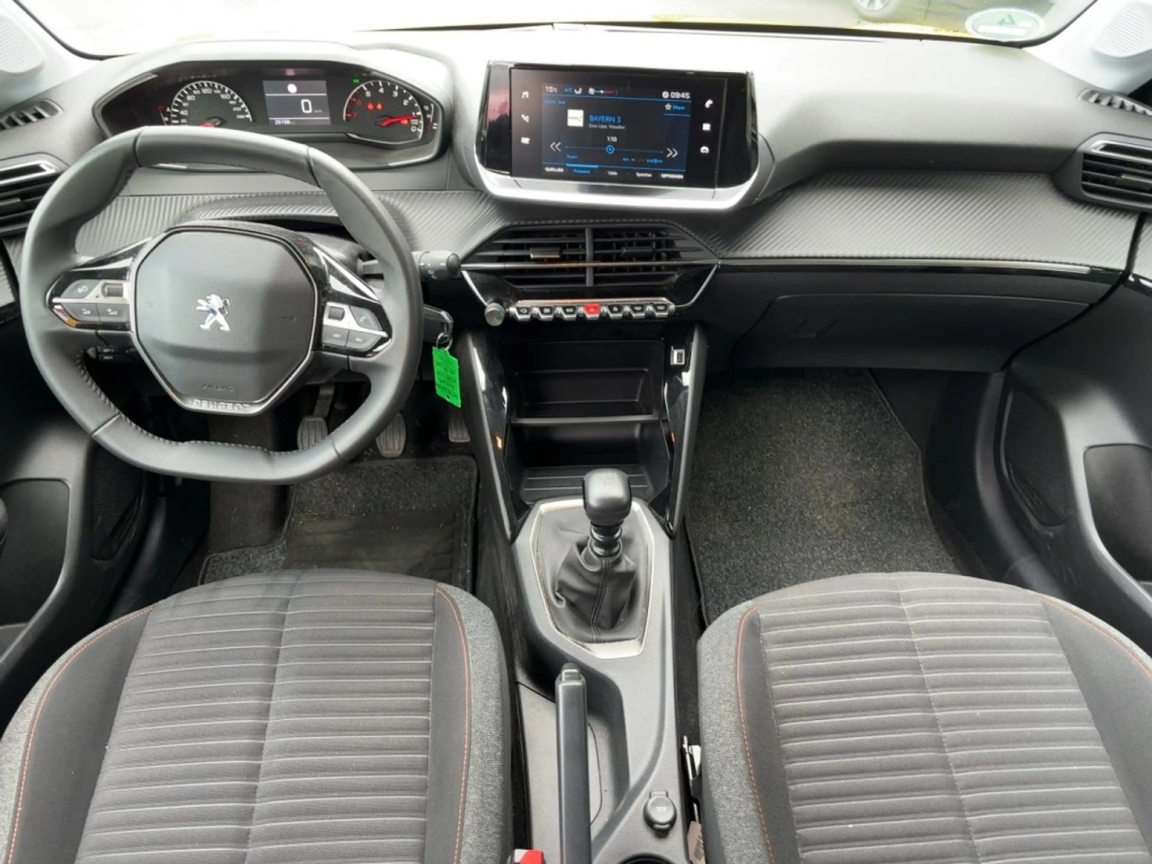 Peugeot 208 Active Pack Pure Tech 100 — photo 10