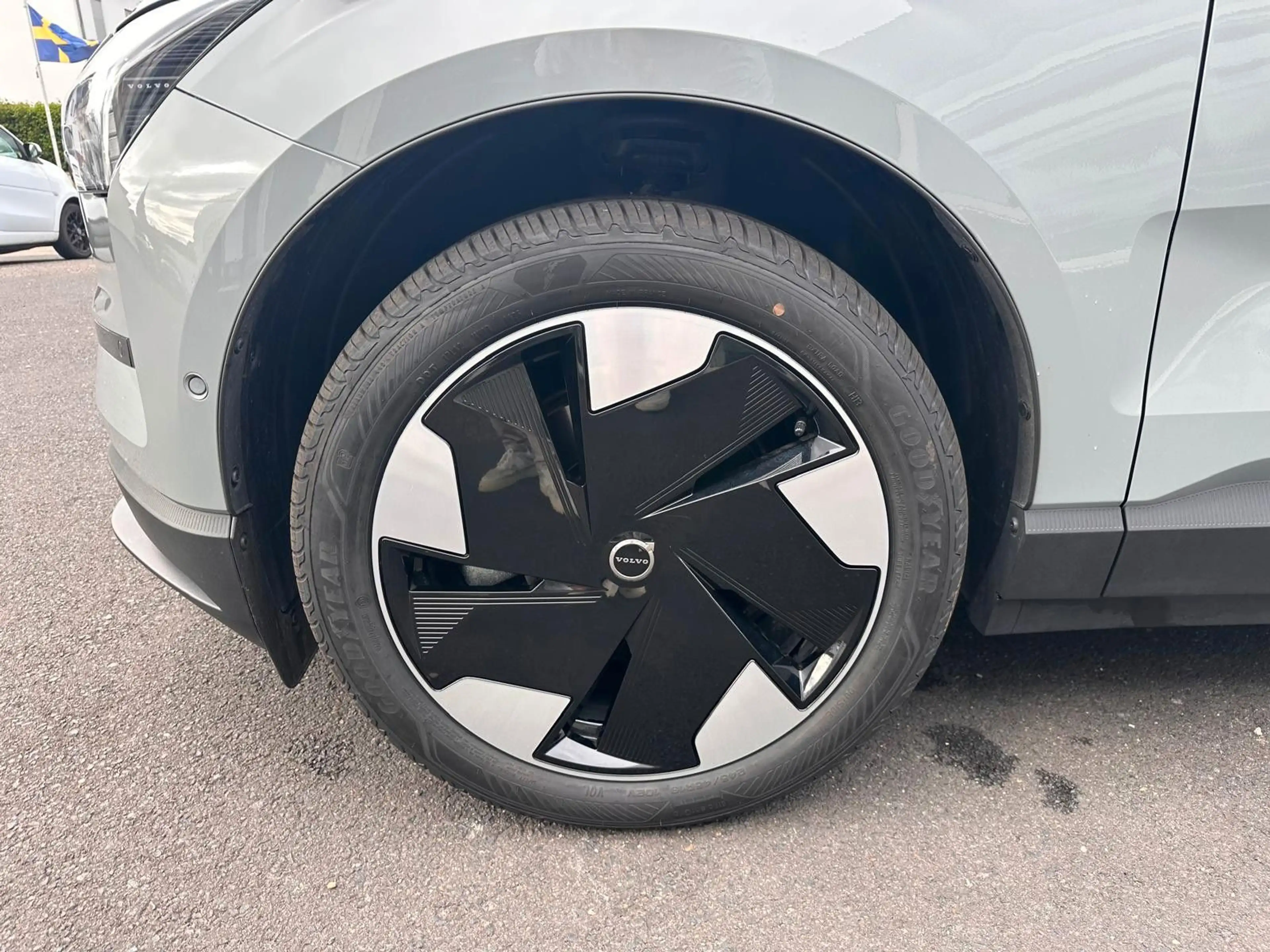 Volvo EX30 RWD Ultra Extended Range Pano,360°,WP,ACC — photo 13