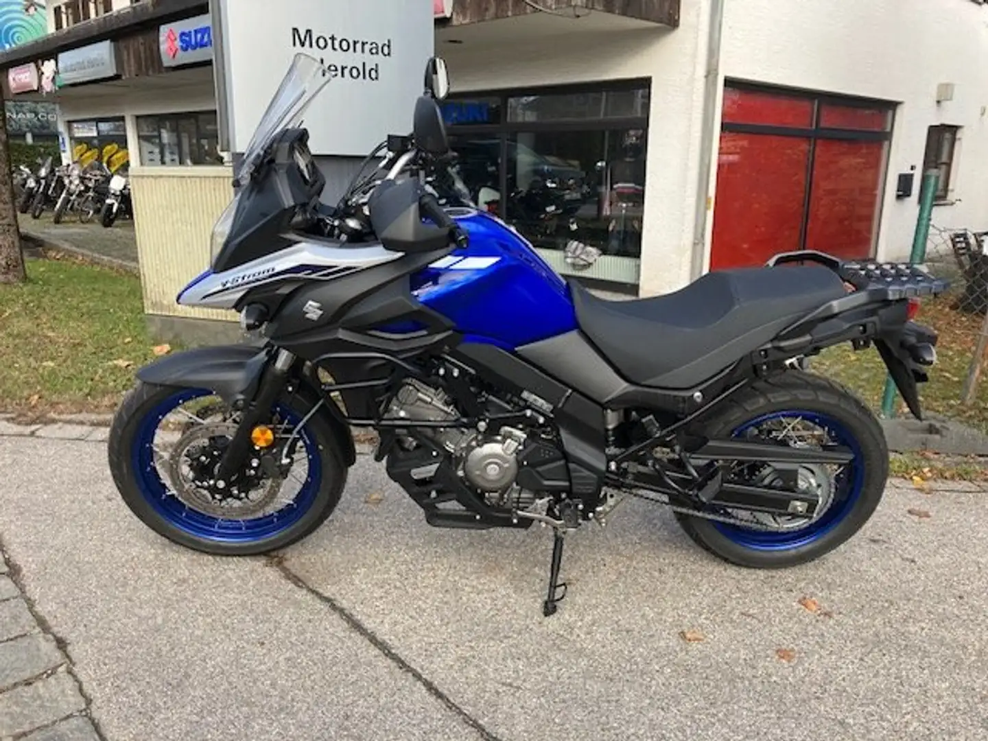 Suzuki V-Strom 650 XT tiefergelegt, Inspektion neu Blau - 2