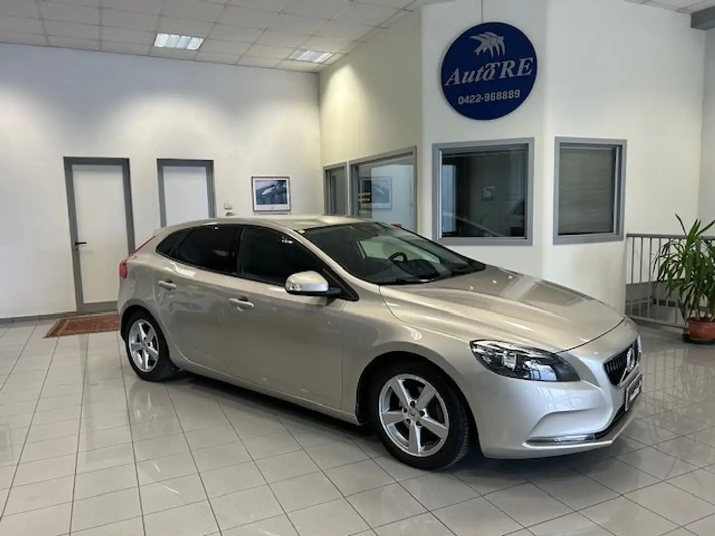 Volvo V40 V40 2.0 d2 Business Oro - 1