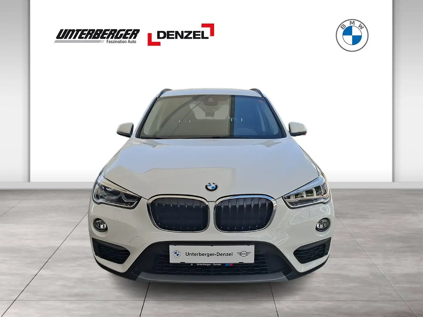 BMW X1 xDrive18d (F48) Advantage LED RFK Navi PDC Weiß - 2