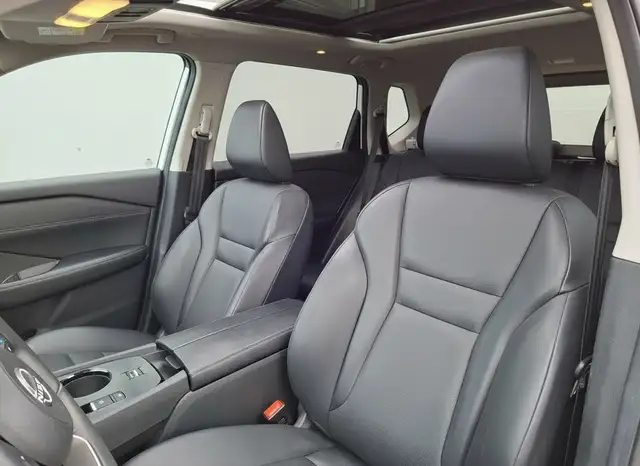 Nissan X-Trail view 12
