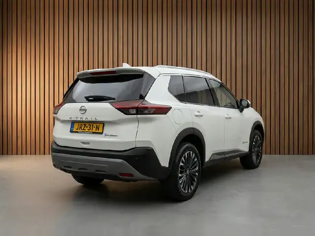 Nissan X-Trail view 5