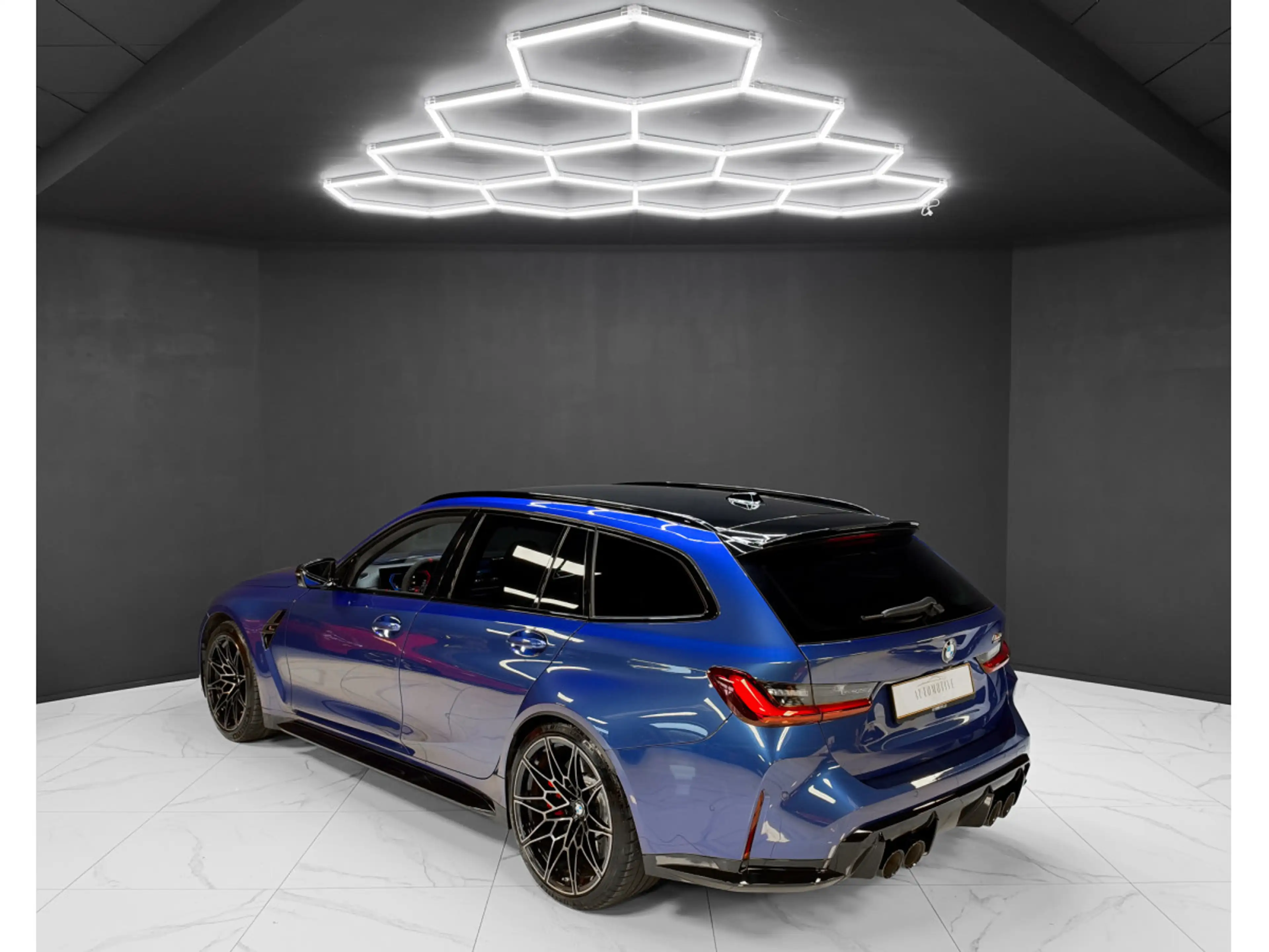 BMW M3 COMPETITION LCI TOURING XDRIVE — photo 3