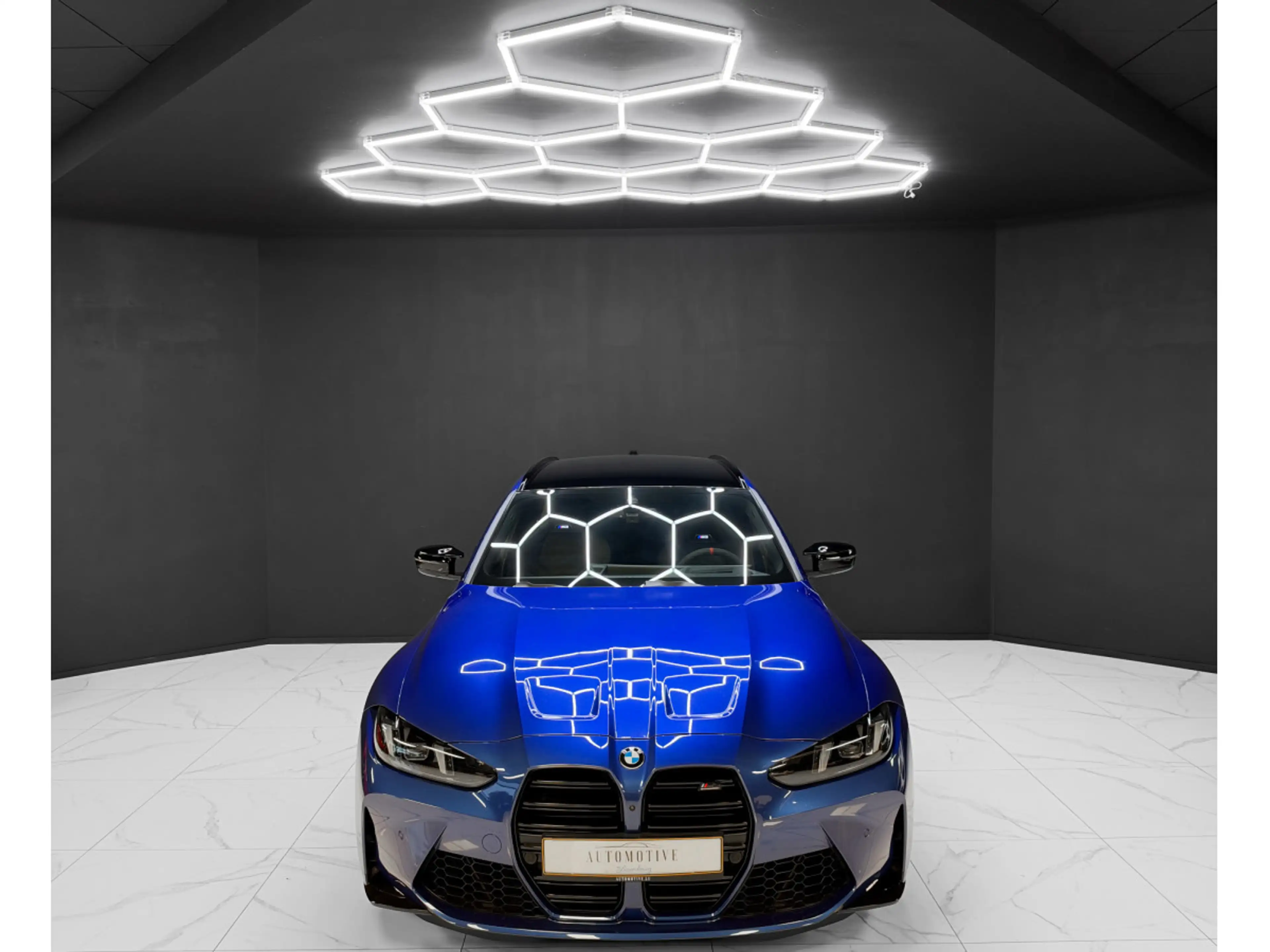 BMW M3 COMPETITION LCI TOURING XDRIVE — photo 8