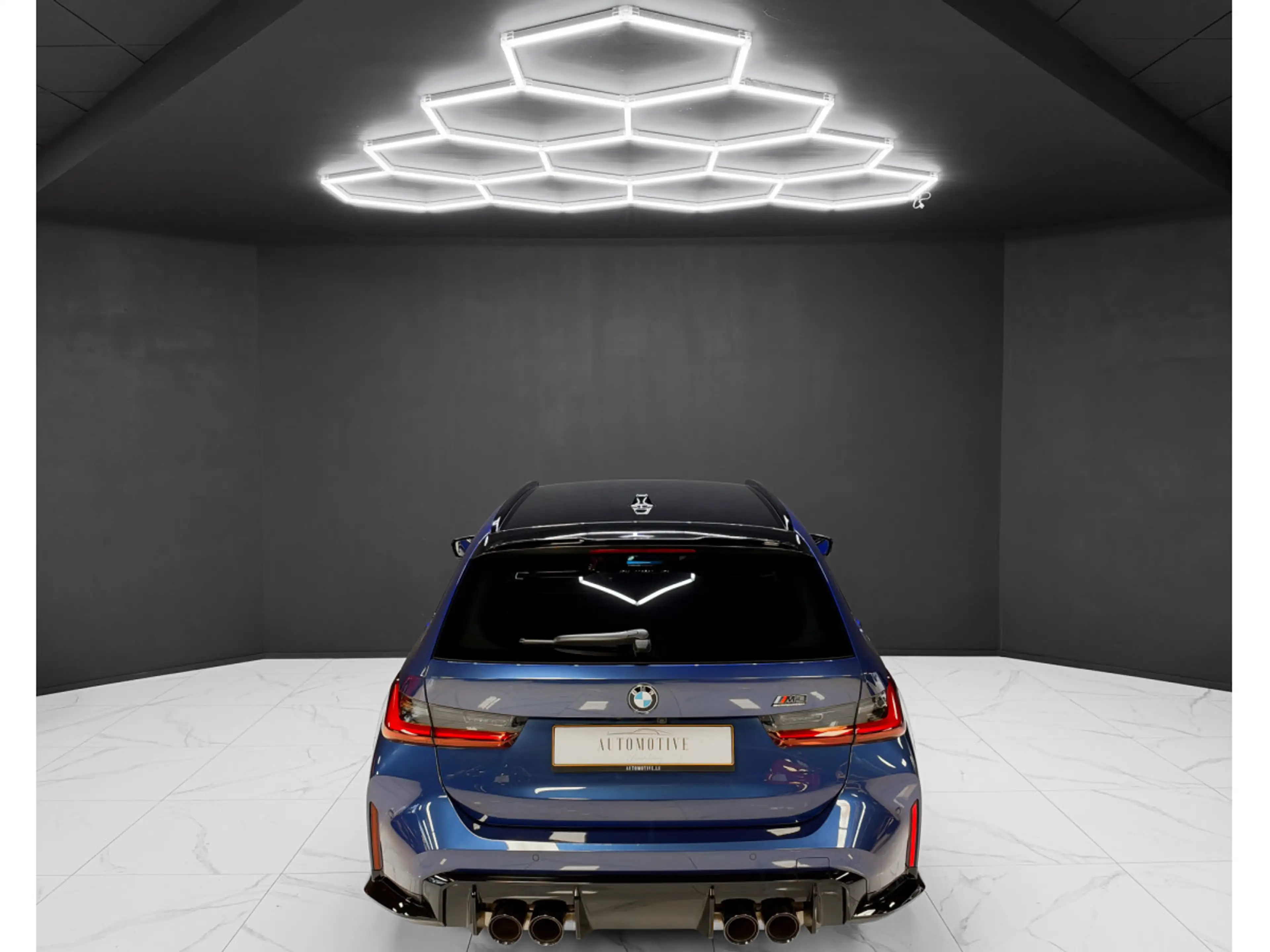 BMW M3 COMPETITION LCI TOURING XDRIVE — photo 4