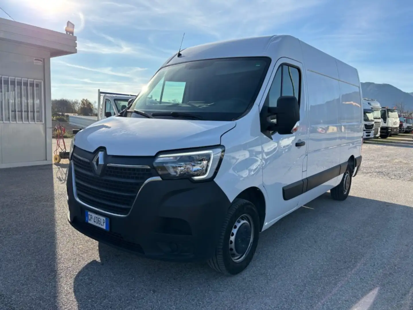 Renault Master T35 2.3 dCi 135 PM-TM Furgone Weiß - 2