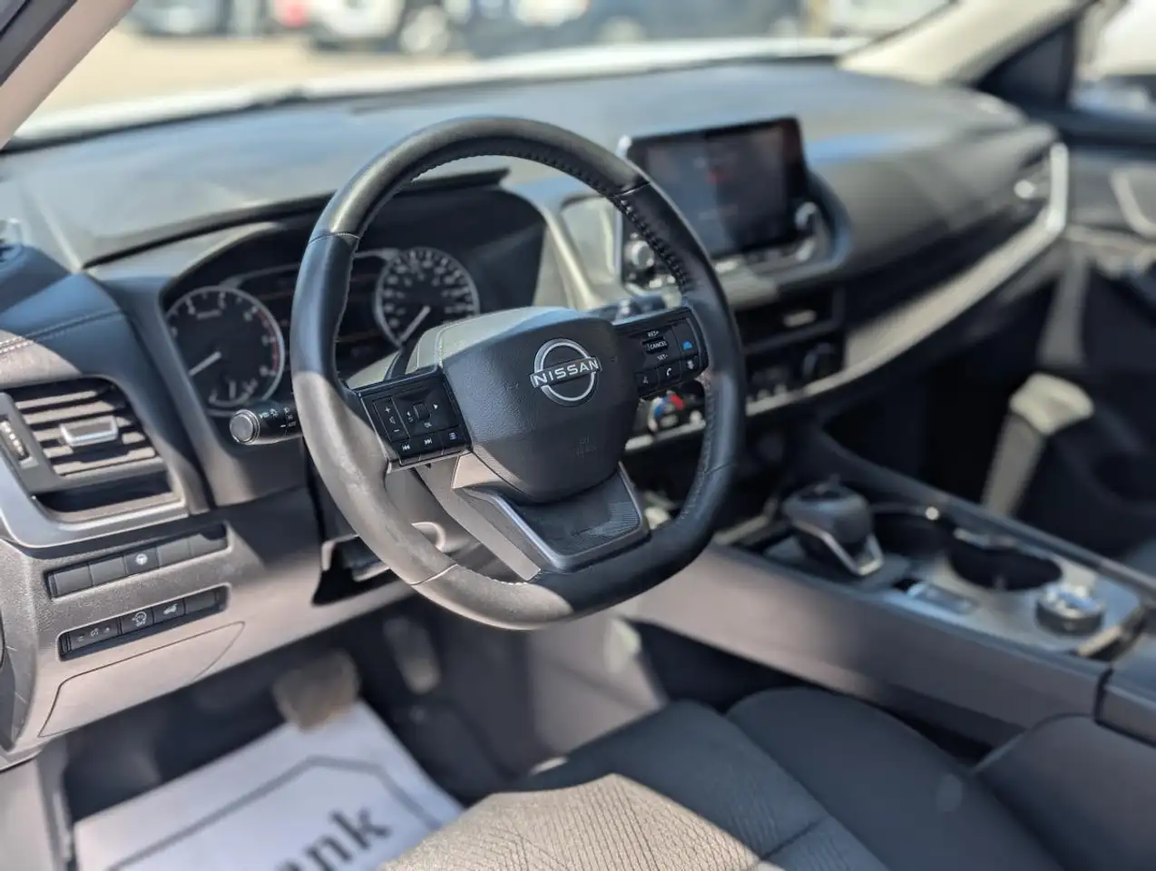 Nissan Rogue снимка Nissan Rogue