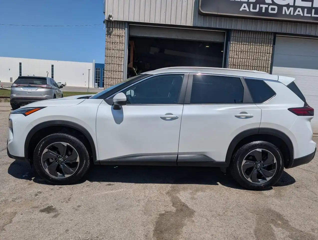 Nissan Rogue снимка Nissan Rogue