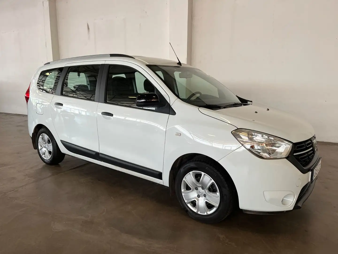 Dacia Lodgy 1.3 Comfort TCe 100 Weiß - 2
