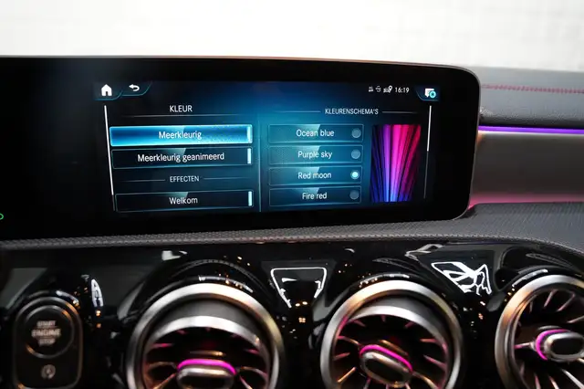 Mercedes-Benz Cla view 16