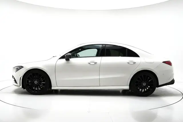 Mercedes-Benz Cla view 4