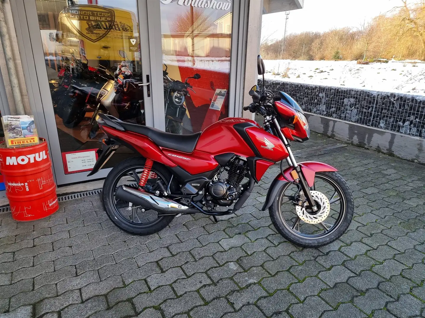 Honda CB 125 Neufahrzeug auf Lager Roşu - 1