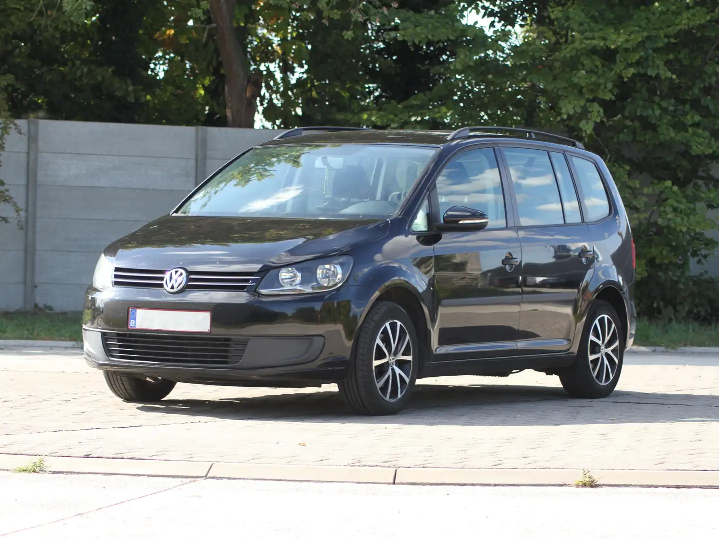 Volkswagen Touran Touran 1.6 TDI DPF BlueMotion Technology Highline Noir - 1