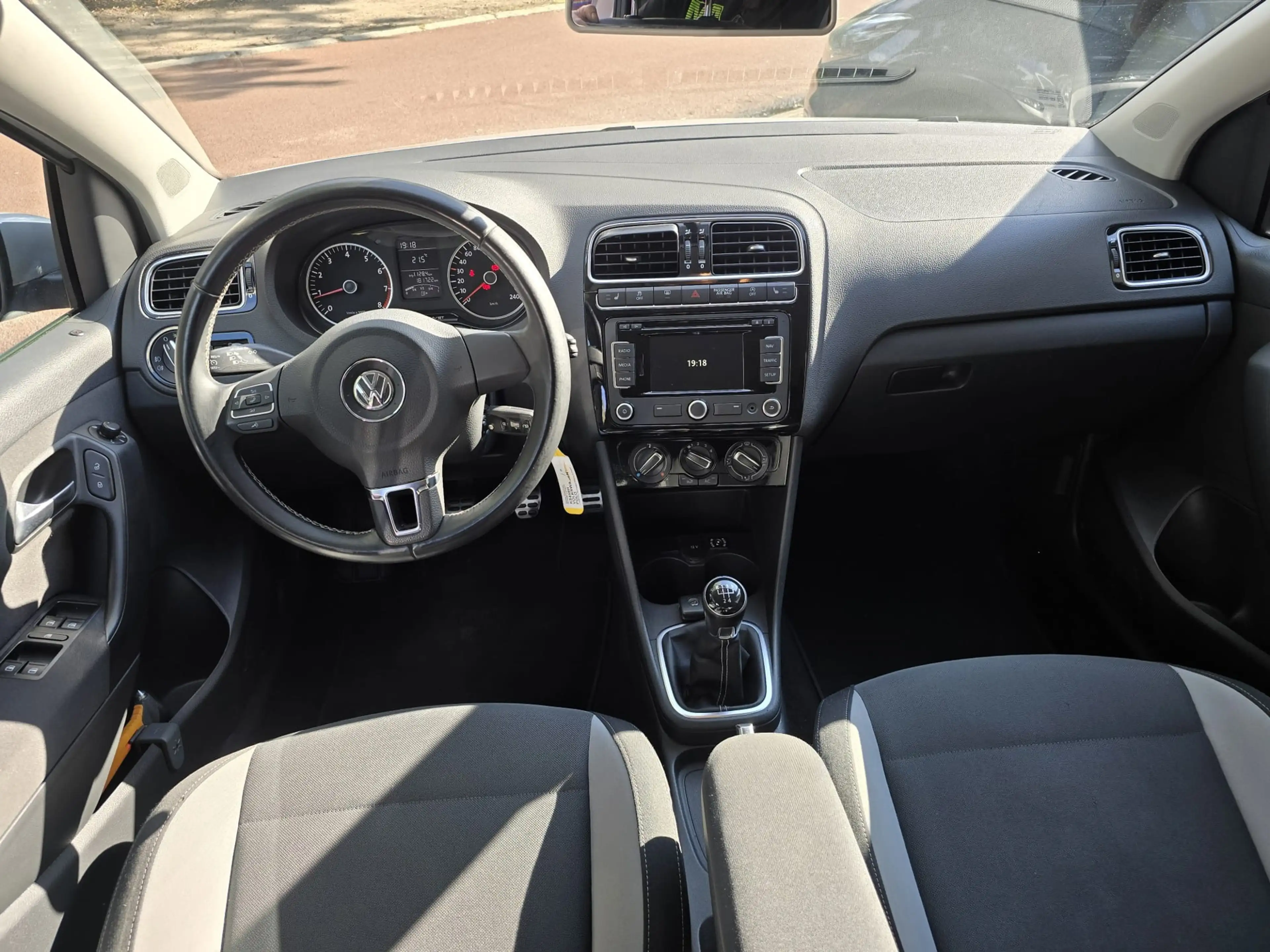 Volkswagen Polo 1.2 Easyline | 3/6 OF 12MND GARANTIE | NAVI | NW A — photo 21