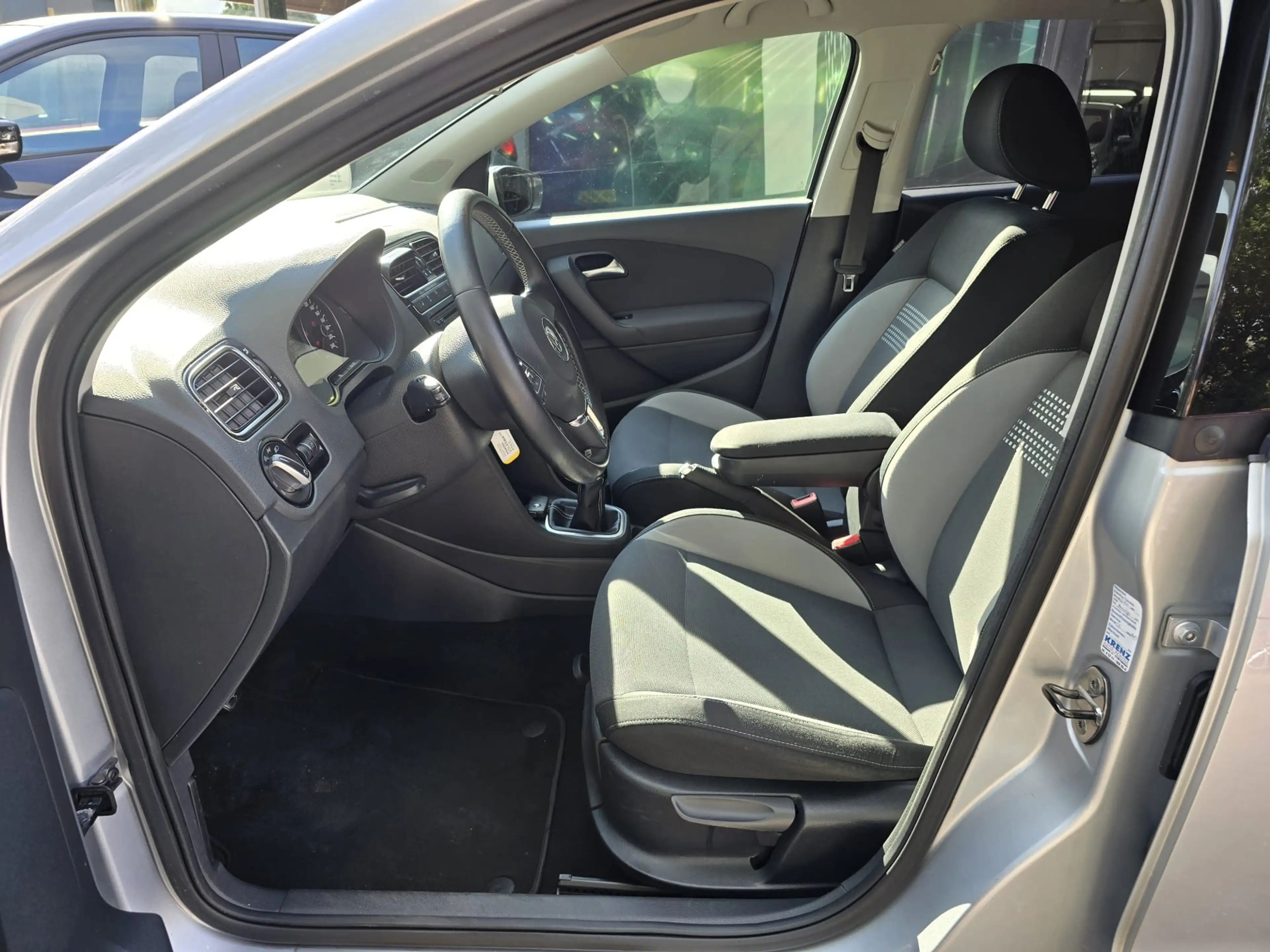 Volkswagen Polo 1.2 Easyline | 3/6 OF 12MND GARANTIE | NAVI | NW A — photo 19