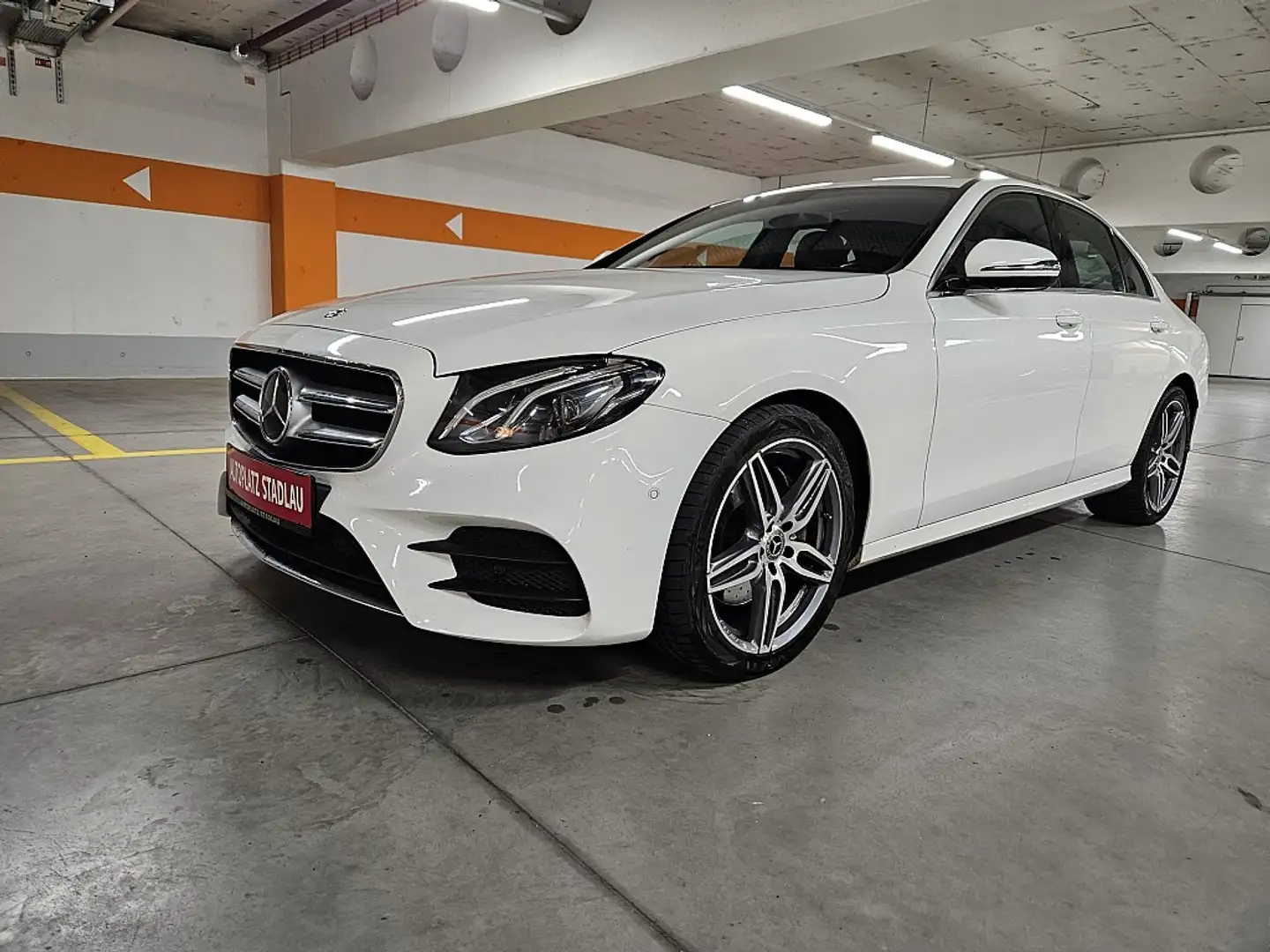 Mercedes-Benz E 220 d Avantgarde Aut. LEDER NAVI KAMERA *FINANZIERU... Weiß - 1