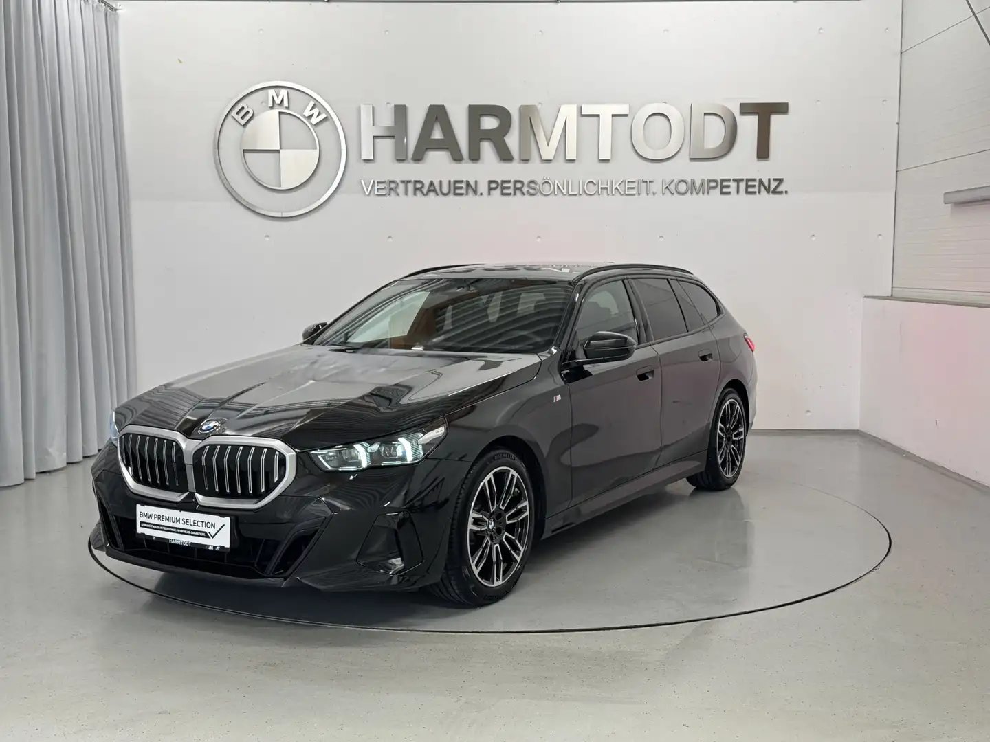 BMW 520 d xDrive *M-Sportpaket* Schwarz - 2