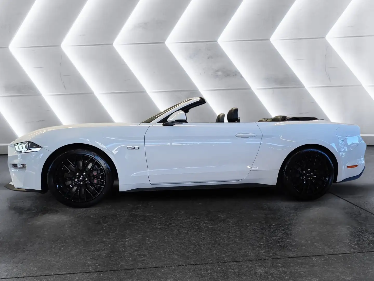 Ford Mustang 5,0 V8 GT Cabrio Aut. Blanc - 2