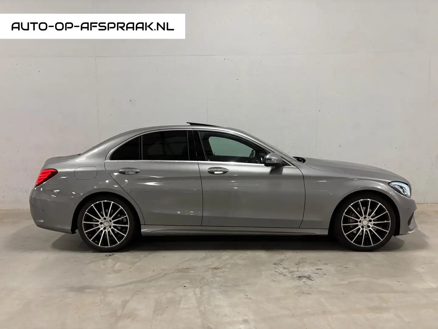 Mercedes-Benz C 180 Edition 1 AMG Automaat Navi Pano Cruise Control Grijs - 1