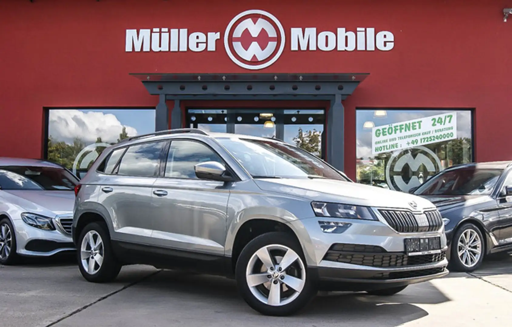 Skoda Karoq 1.6 TDI DSG Ambition NAVI ANHÄNGERKUPPLUNG Gris - 1