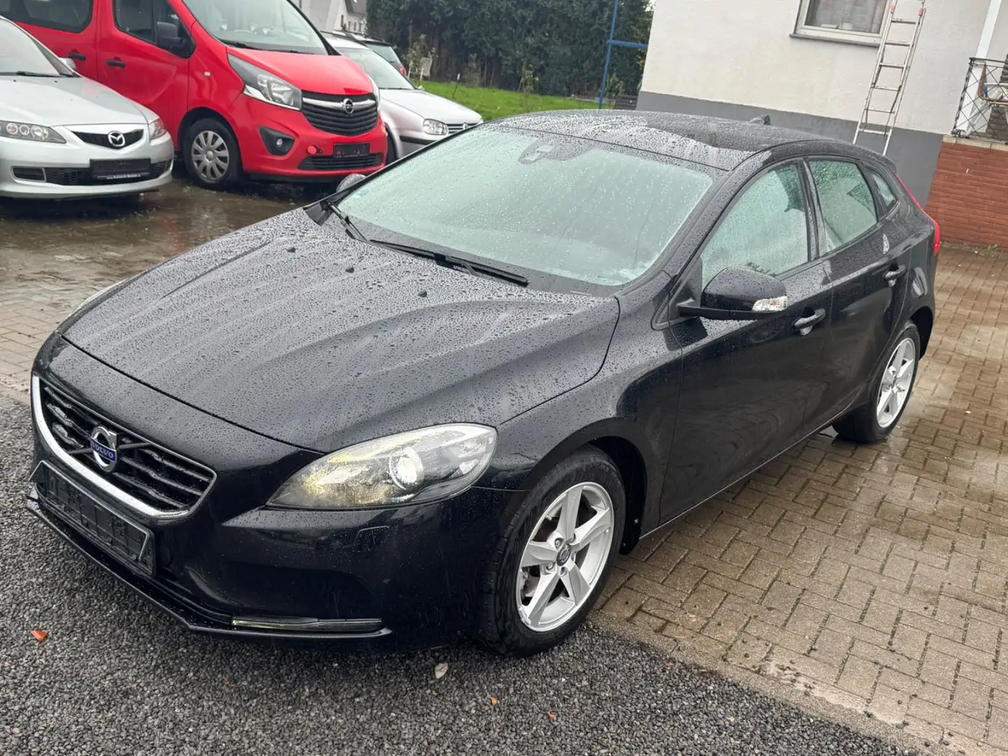 Volvo V40 You! Xenon 2.Hand Scheckheft Schwarz - 2