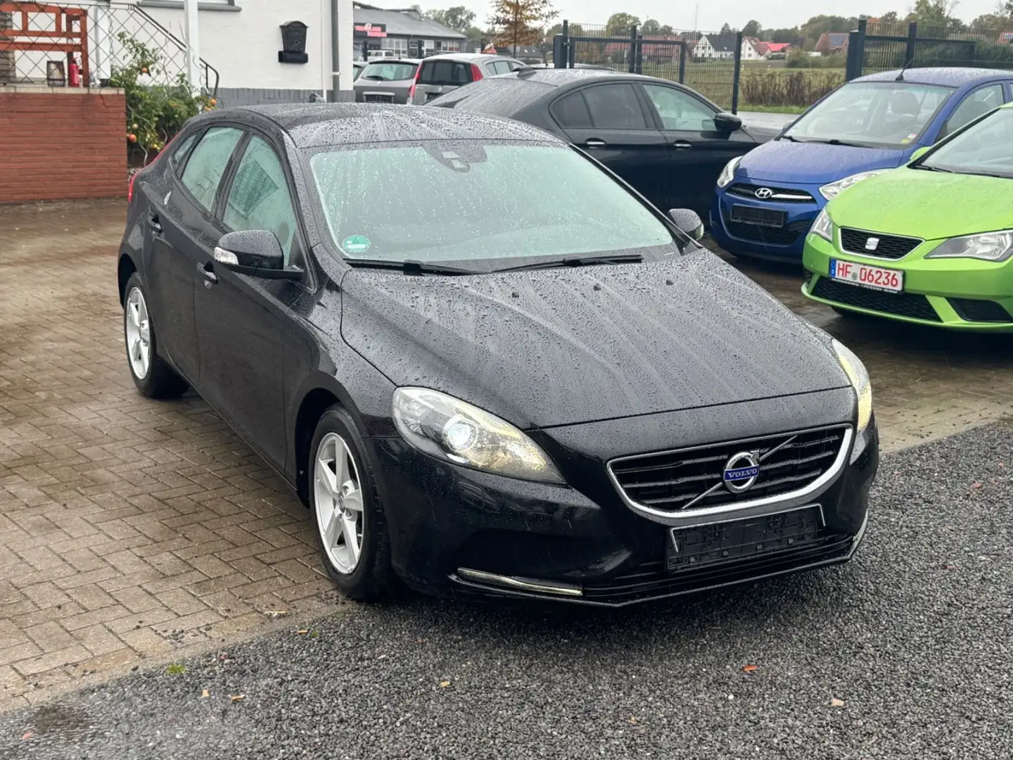 Volvo V40 You! Xenon 2.Hand Scheckheft Schwarz - 1