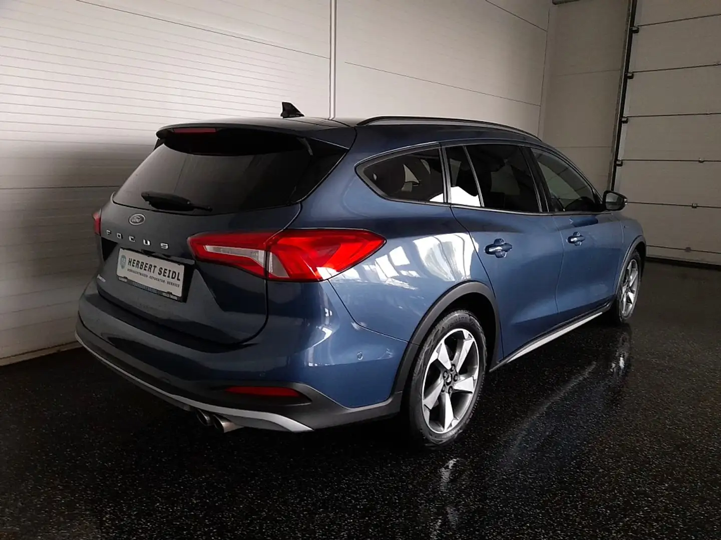 Ford Focus Turnier Active X 2,0 EcoBlue Aut. *SKY / MATRIX... Azul - 2