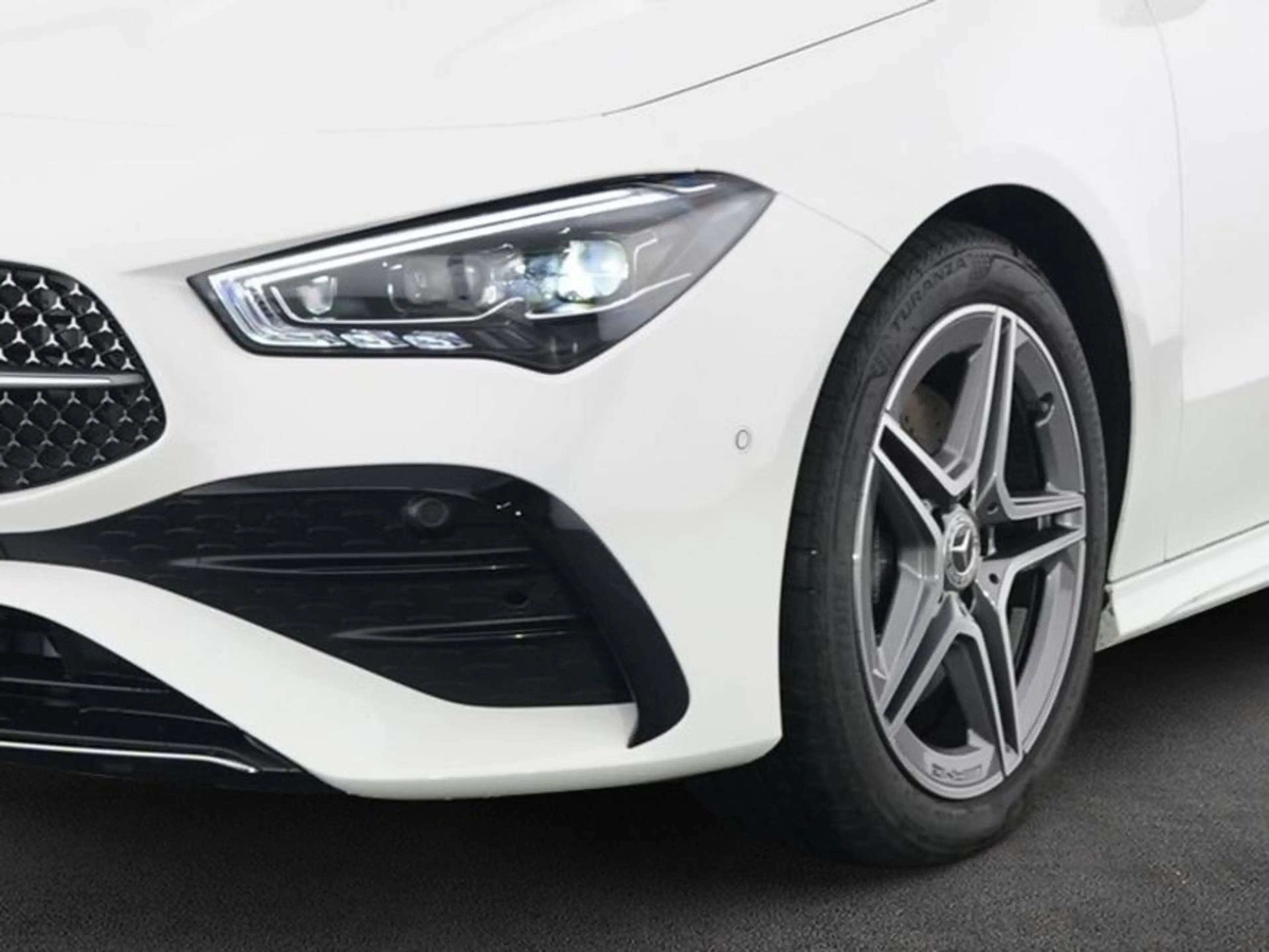 Mercedes-Benz CLA 200 CLA — photo 3
