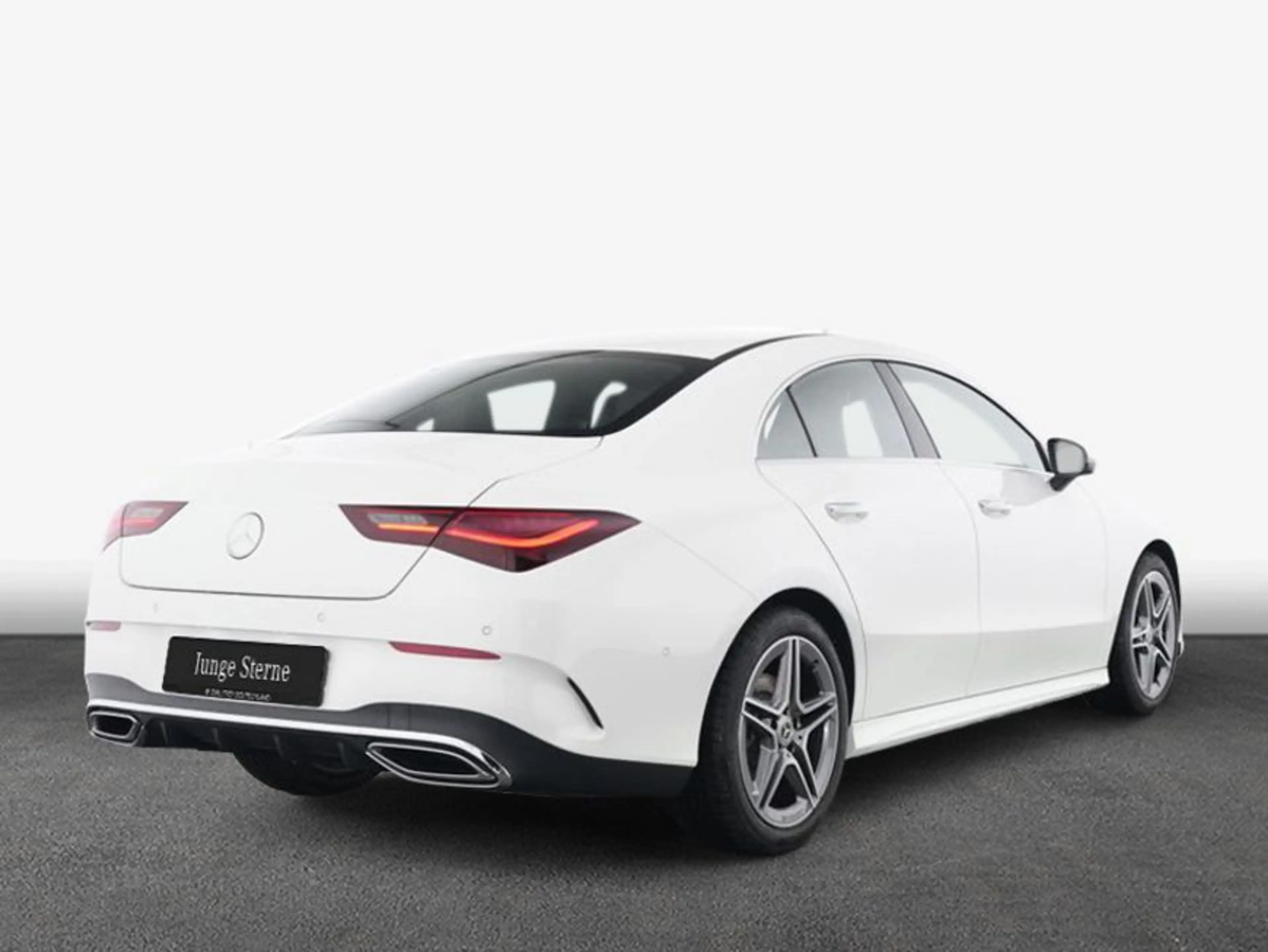 Mercedes-Benz CLA 200 CLA — photo 2