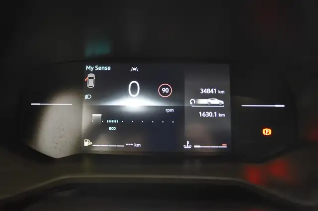 Renault Clio view 8