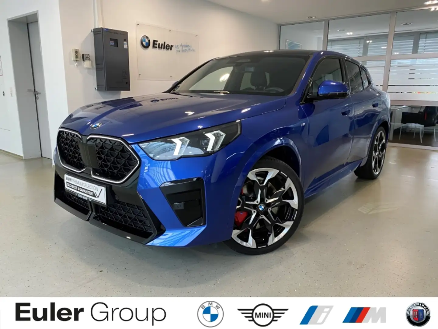 BMW X2 xDrive20d M Sport Pro 21'' IconGl Pano AHK H/K DAP Blau - 1