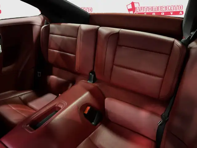 Porsche 911 view 13