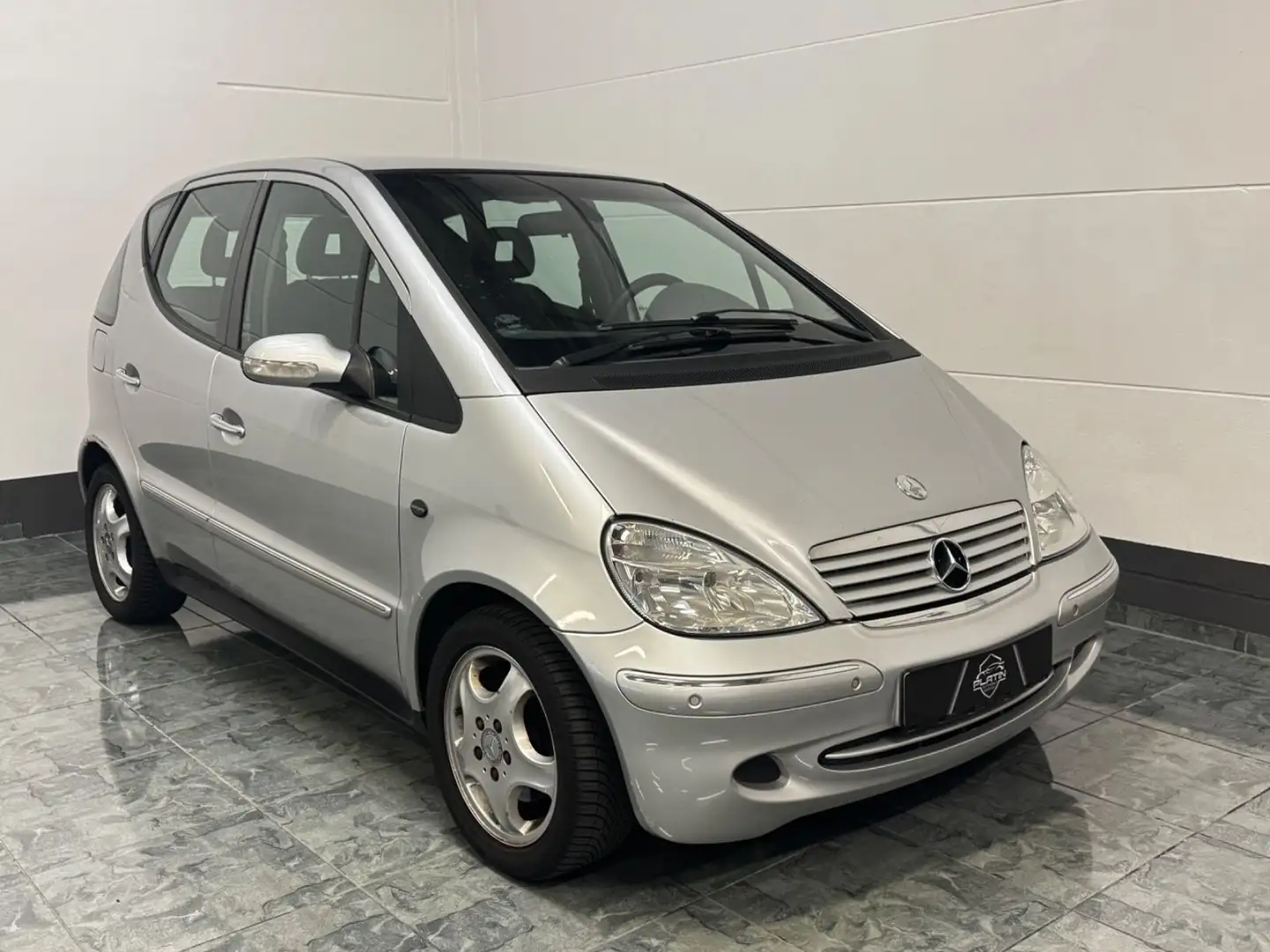 Mercedes-Benz A 170 CDI AVANTGARDE*AHK*Klima*SZH*PDC*TÜV09/26 Gris - 1