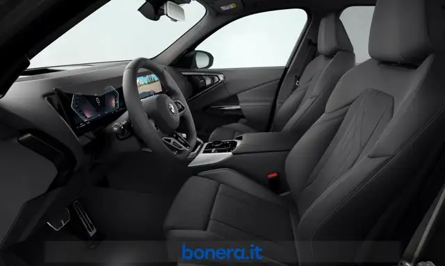 BMW X3 view 4