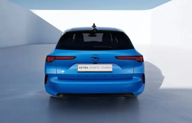 Opel Astra view 7