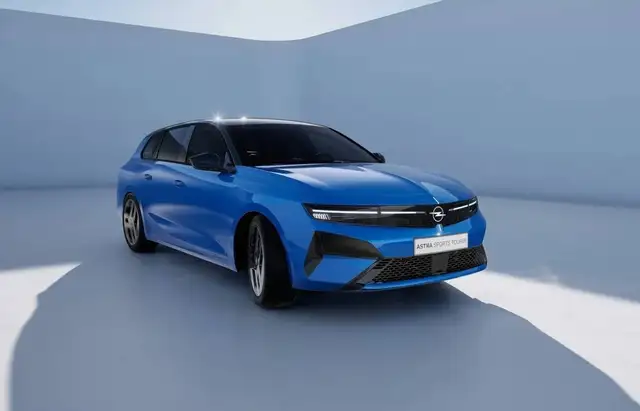 Opel Astra view 3