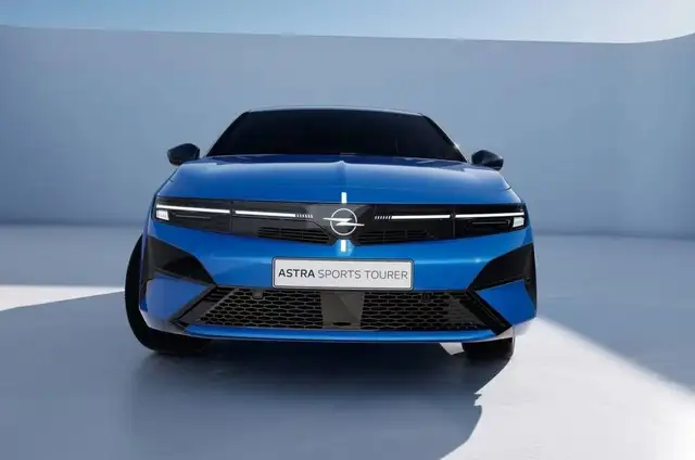 Opel Astra view 6